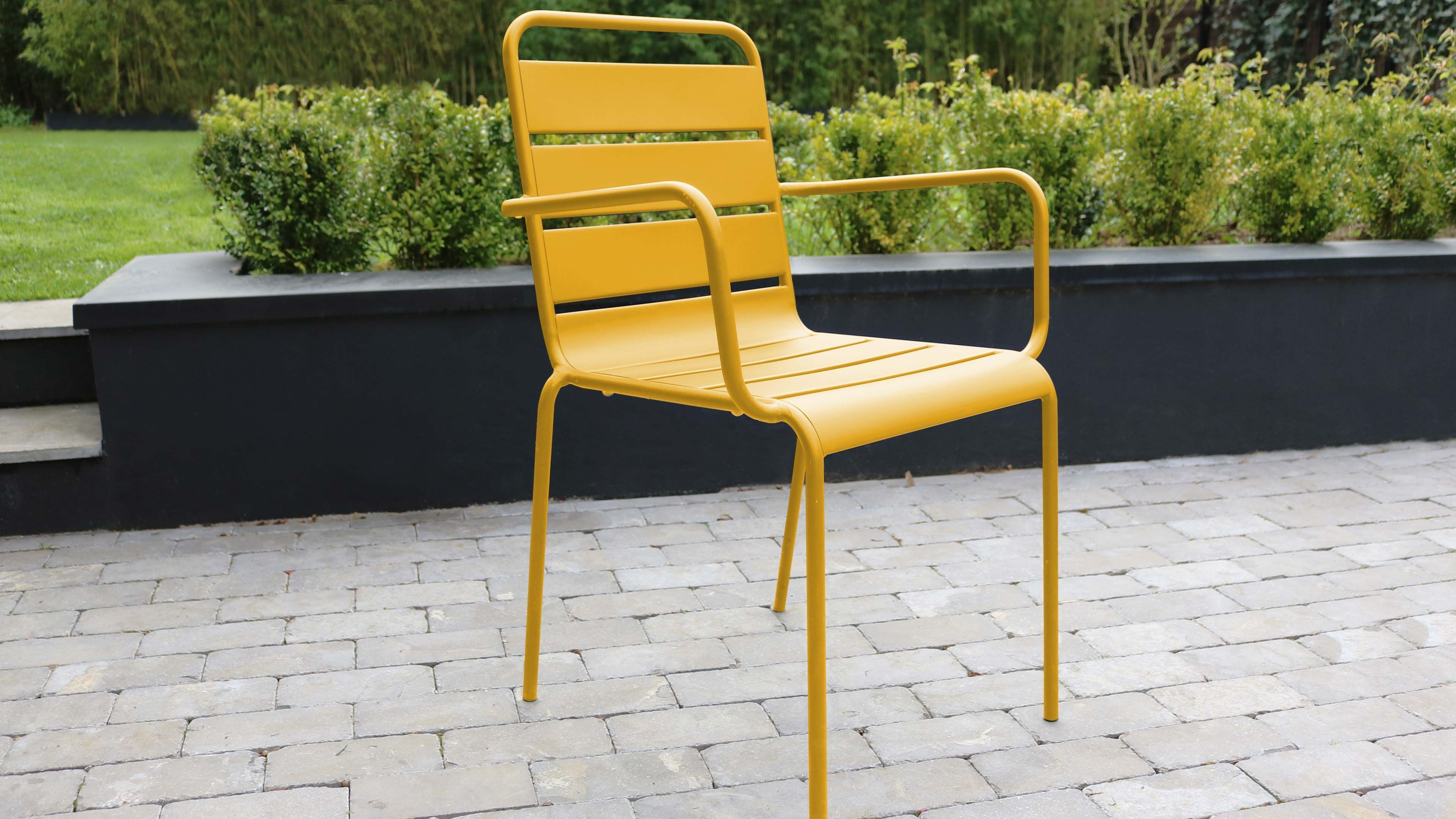 Chaise de jardin jaune en métal Palavas