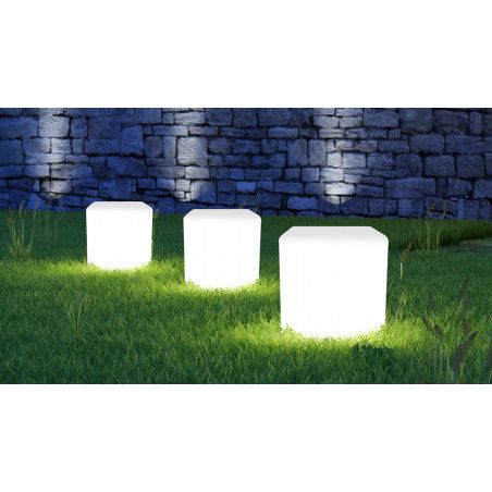 Cube lumineux LED 43 cm 16 couleurs Cube lumineux LED 43 cm 16 couleurs