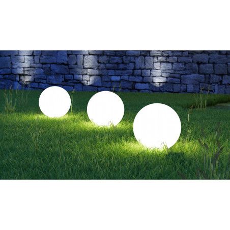 Boule lumineuse LED 50 cm 16 couleurs Boule lumineuse LED 50 cm 16 couleurs