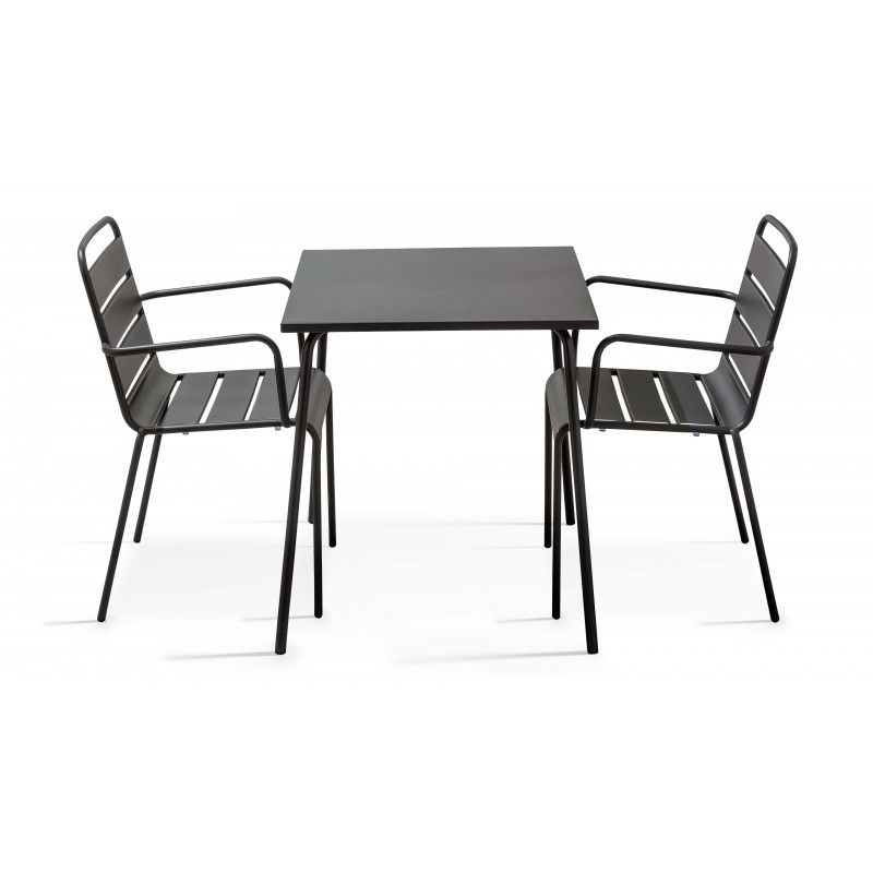 Table carrée intérieure grise et 2 fauteuils Table carrée intérieure grise et 2 fauteuils