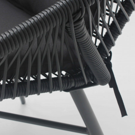 Zoom structure fauteuil noir extérieur Zoom structure fauteuil noir extérieur