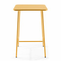 Table haute en métal jaune