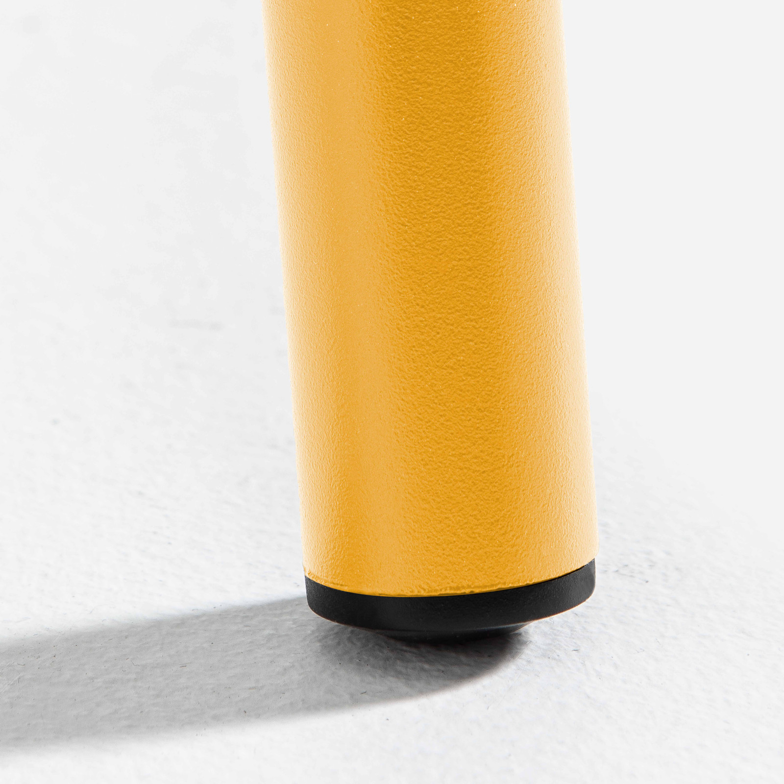 Focus pied de table en métal JAUNE