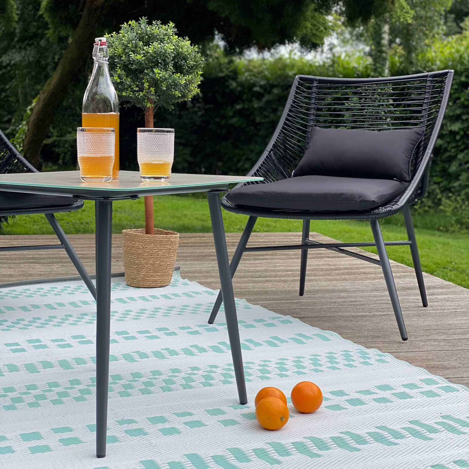 Fauteuil de jardin noir filaire design Fauteuil de jardin noir filaire design