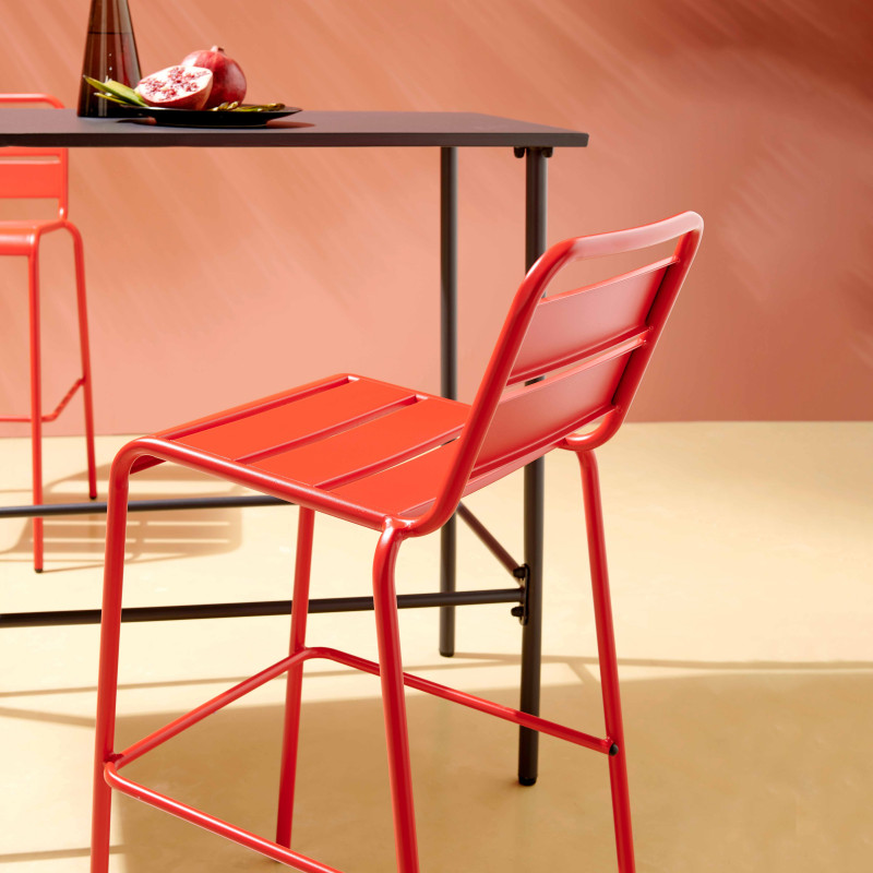 Chaise haute en métal ROUGE (6/7)