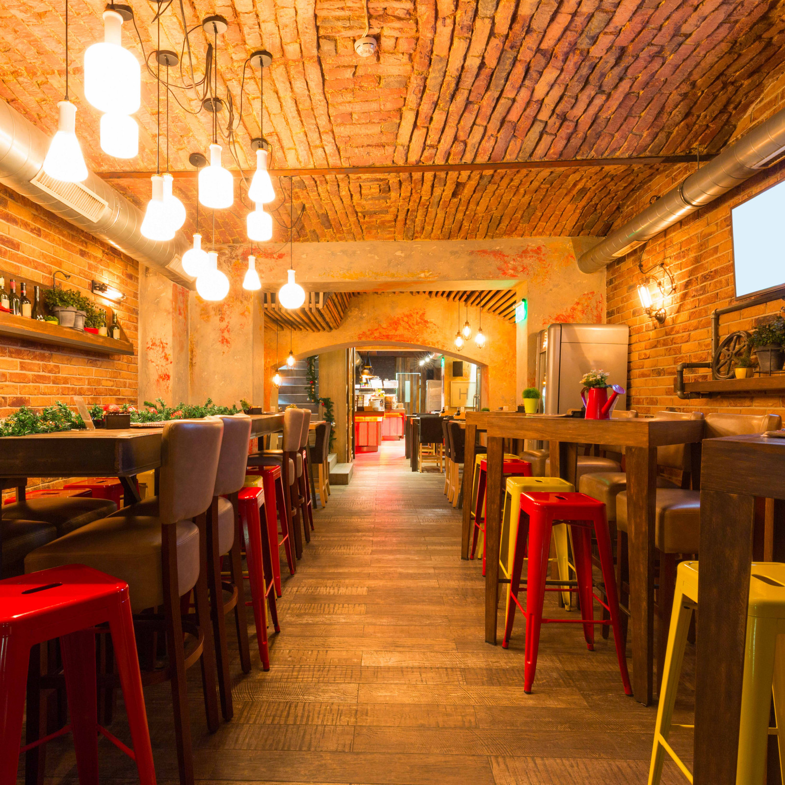 Tabouret en métal ROUGE