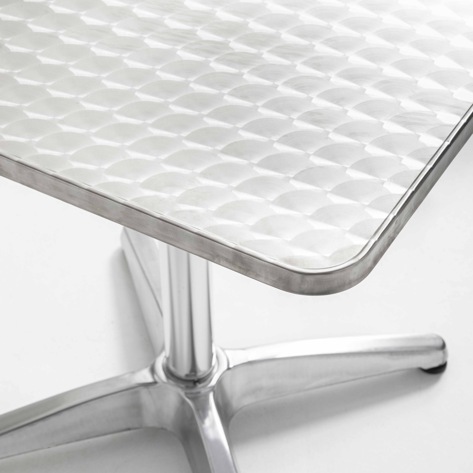 Focus table carrée bistro en aluminium Focus table carrée bistro en aluminium