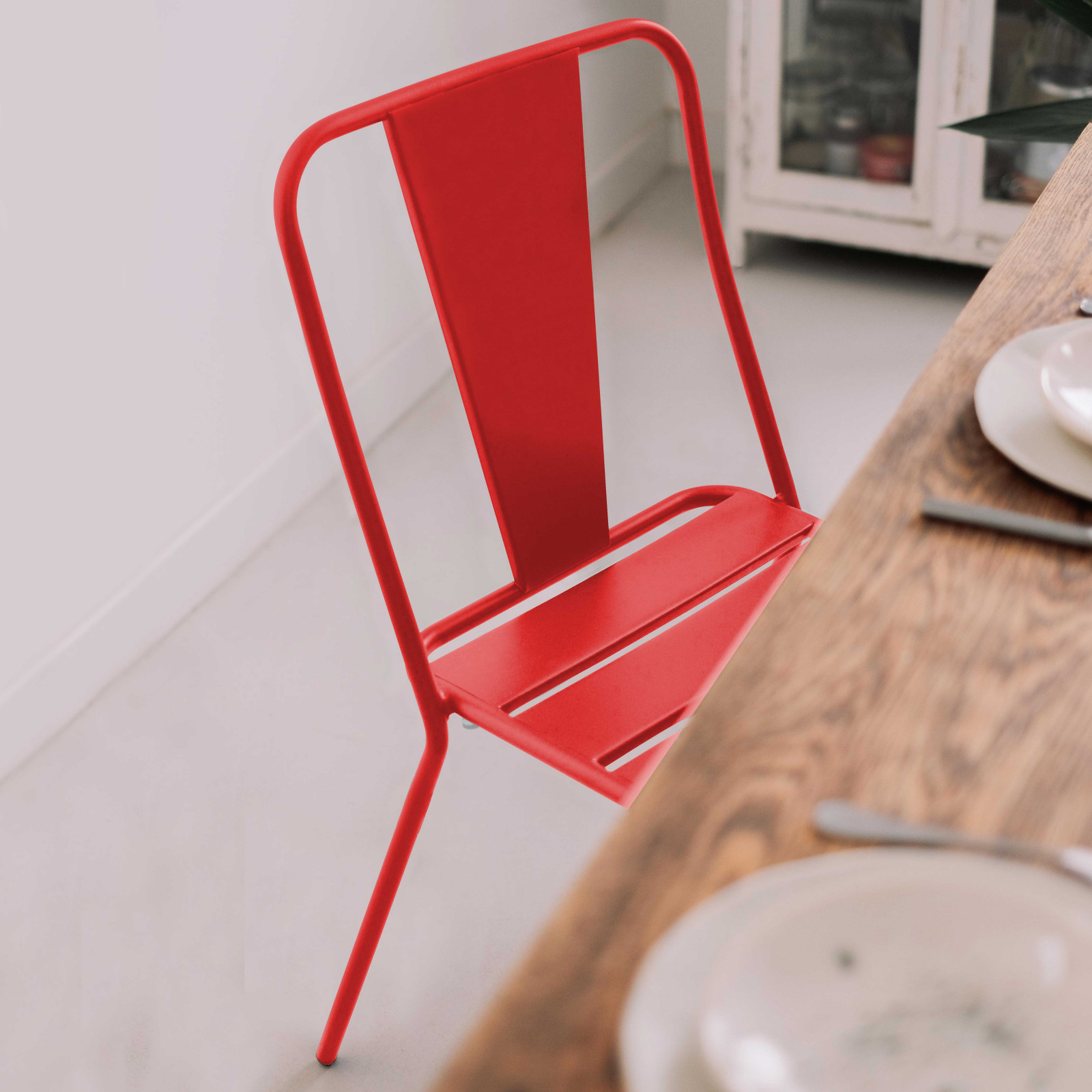 Chaise en métal ROUGE salle à manger