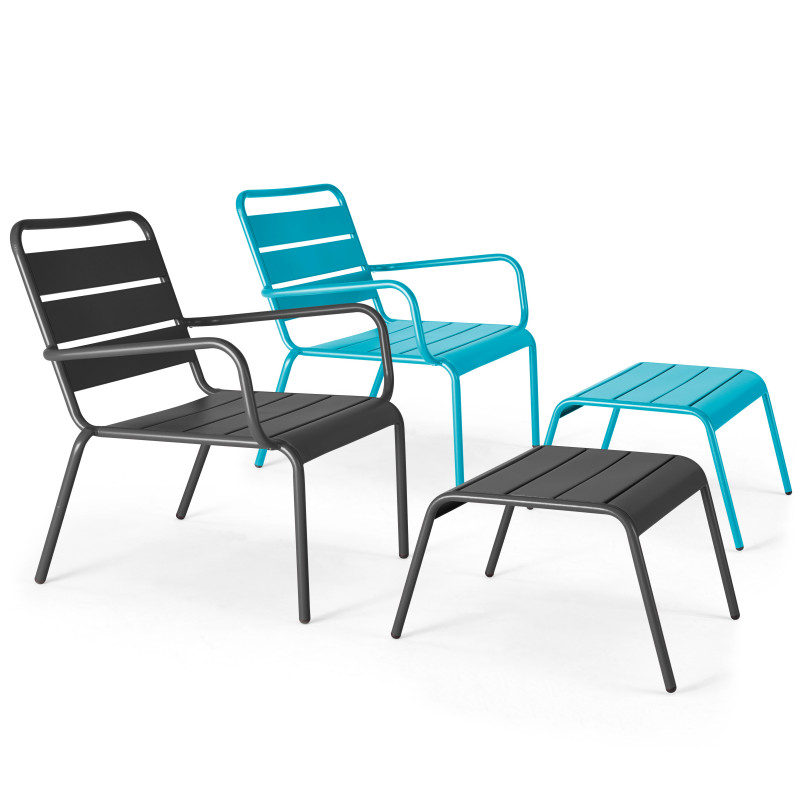 Lot de 2 fauteuils bas et repose-pieds en métal dépareillés (1/8)
