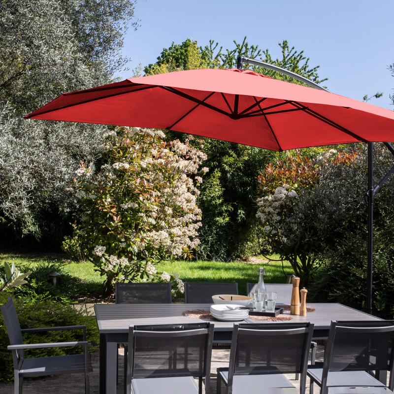 Parasol déporté carré (3 x 3m) et 4 dalles lestées (3/8)