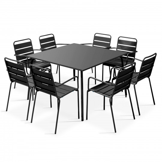 Table de jardin carrée et 8 fauteuils en métal