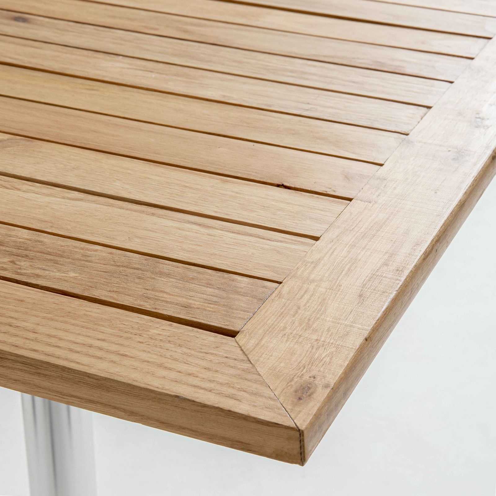 Table haute mange debout (70 x 110 cm) en aluminium et bois Table haute mange debout (70 x 110 cm) en aluminium et bois