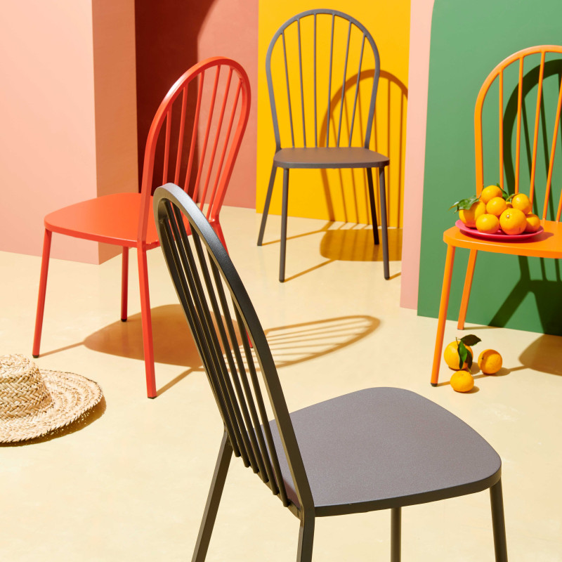 Chaise bistrot en métal