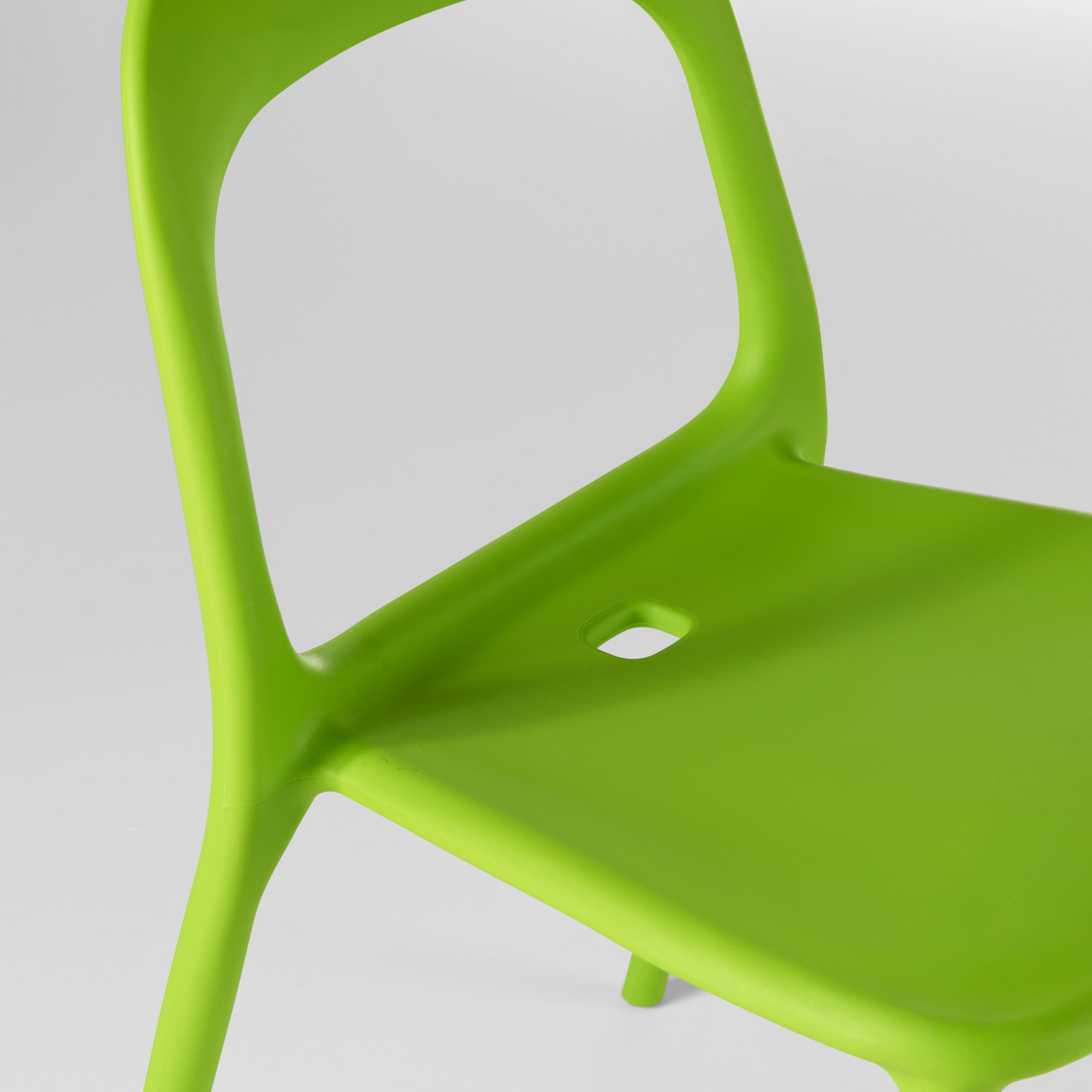 Chaise de jardin design en plastique
