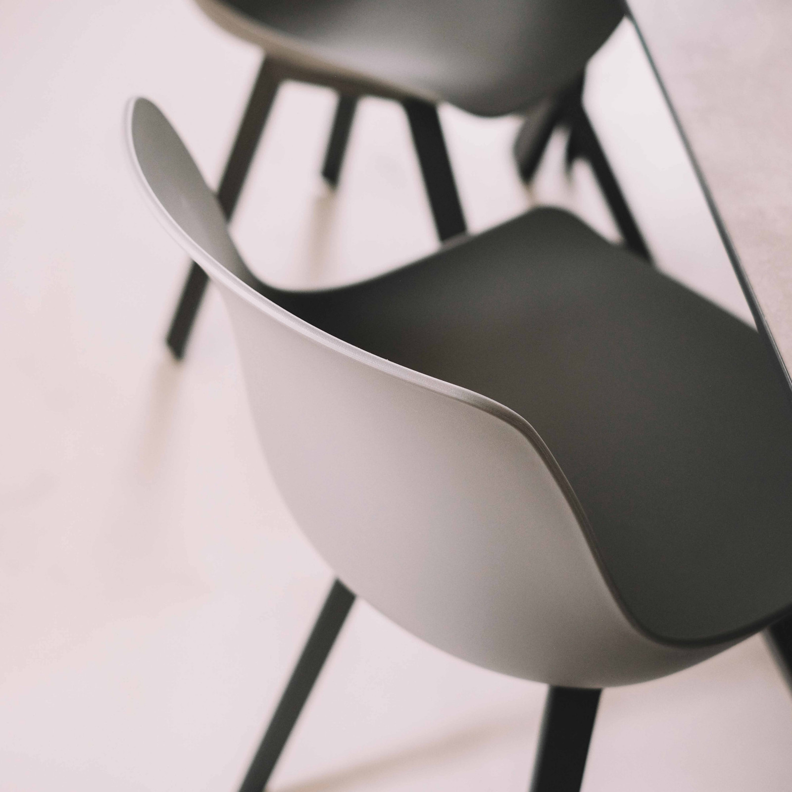 Lot de 4 chaises scandinaves