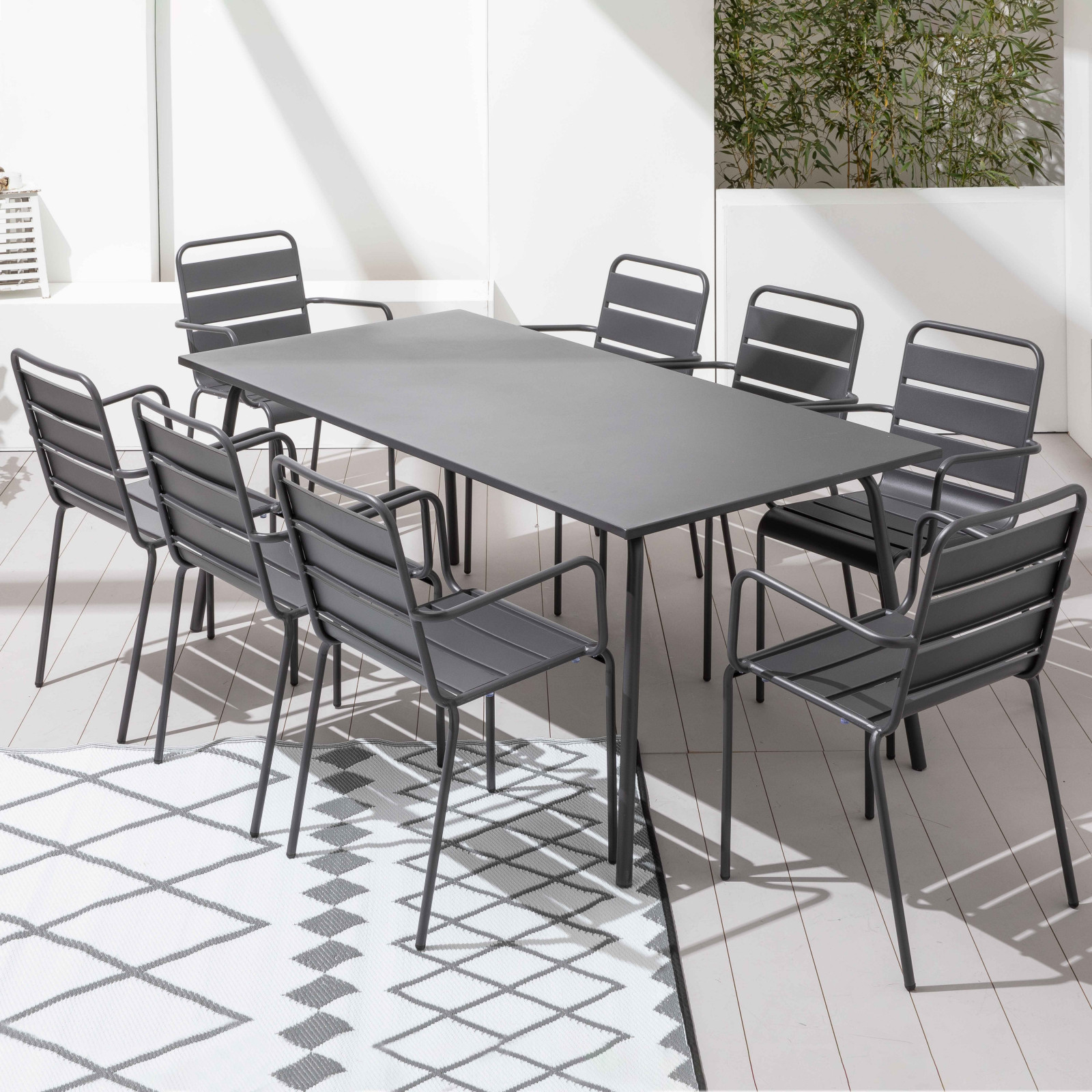 Table de jardin en métal et 6 chaises avec accoudoirs gris anthracite