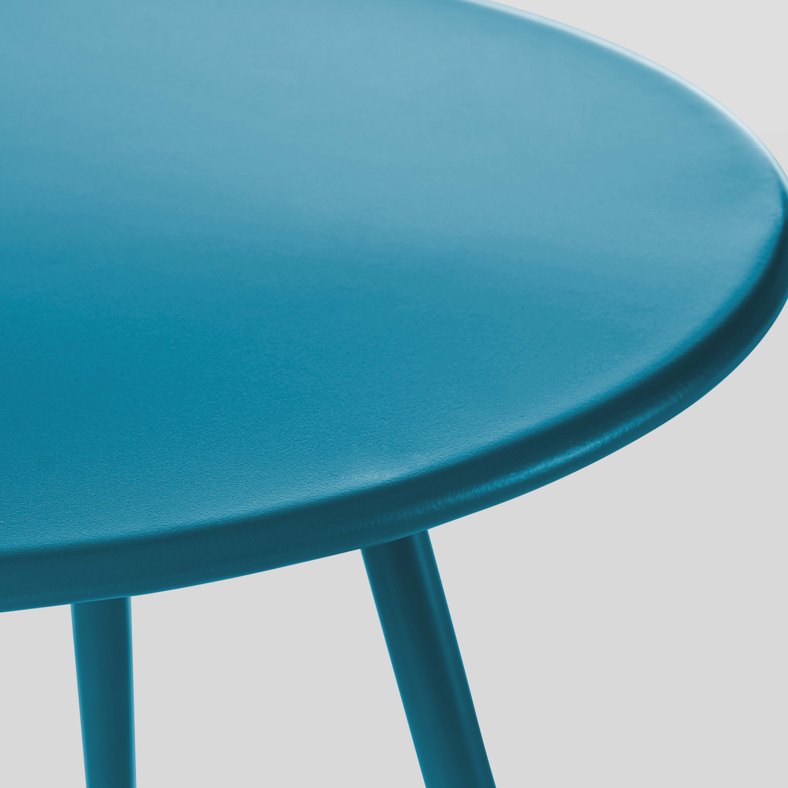 Tables gigognes en métal rondes Ø50 / Ø40 cm