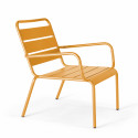 Fauteuil bas en métal
