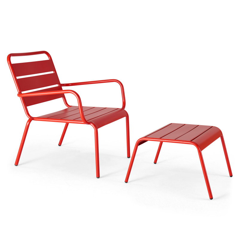 Fauteuil bas et repose-pieds en métal