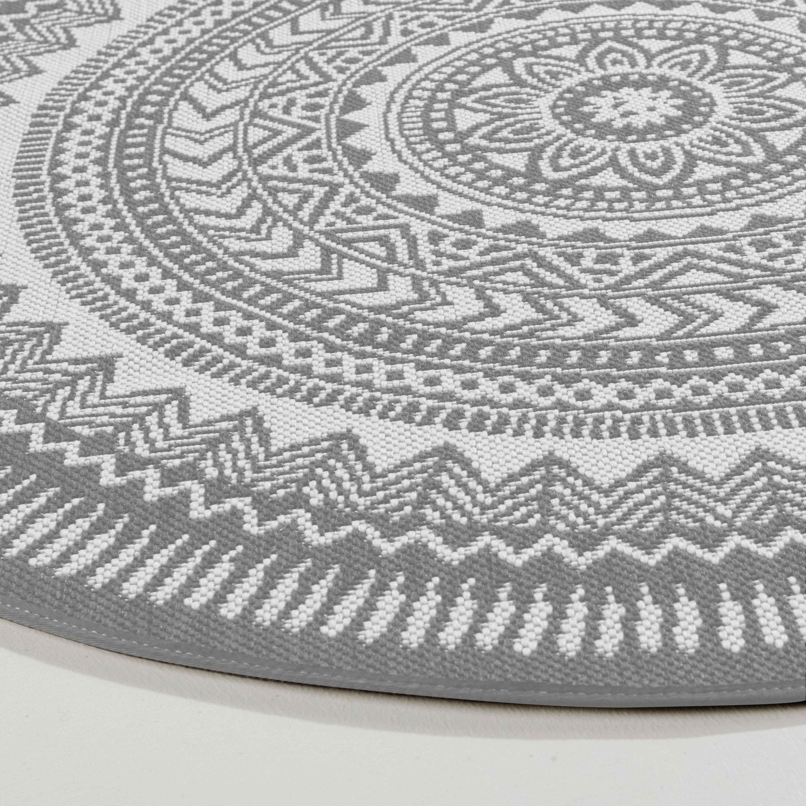 Tapis rond d'extérieur en polypropylène à motifs