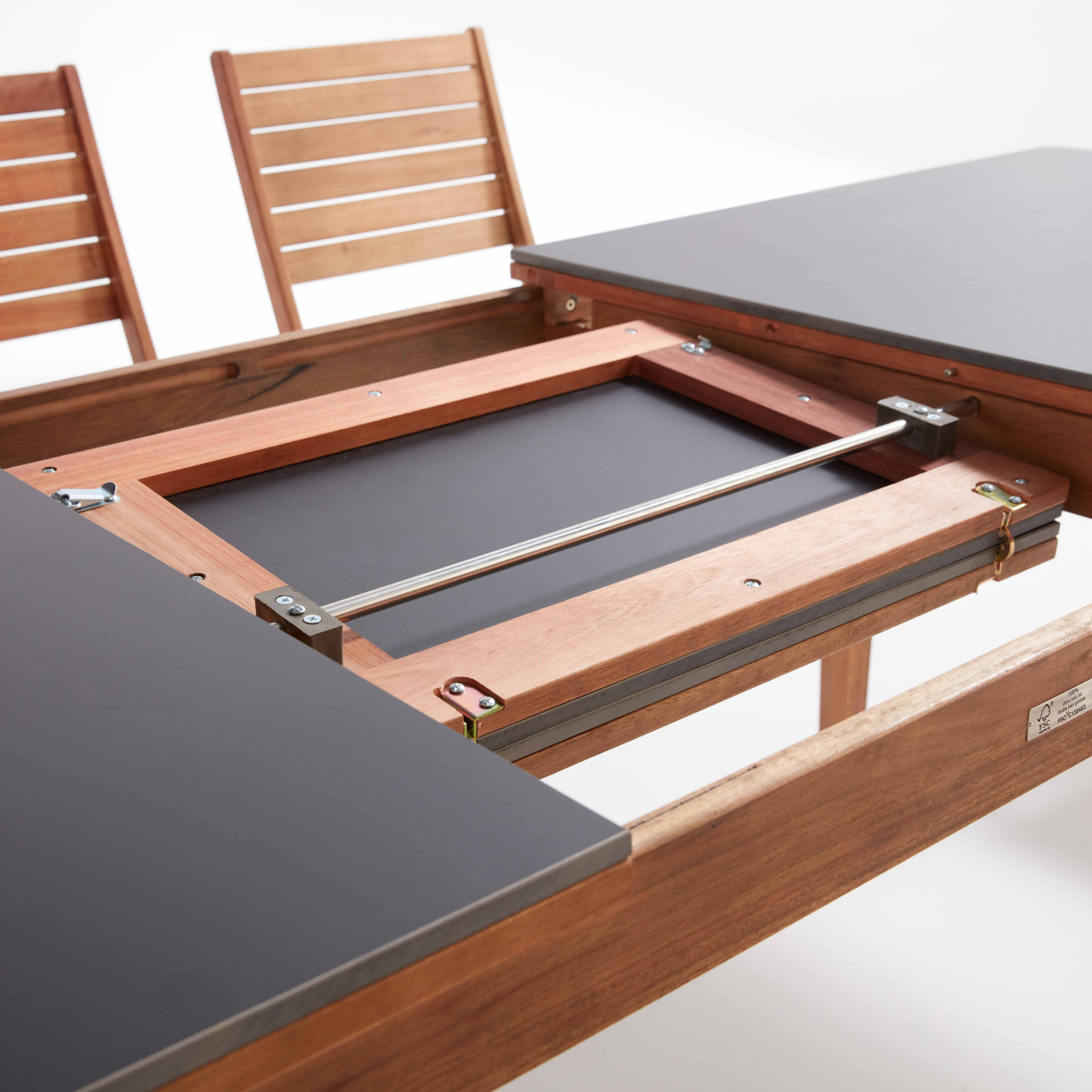 Table de jardin extensible (180/240 x 90 x 76 cm) cm) en bois d'eucalyptus