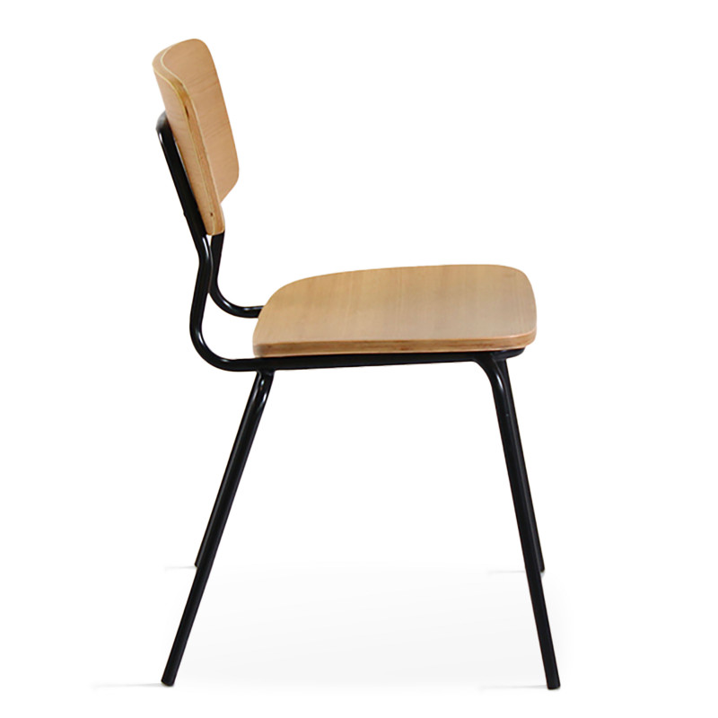 Lot de 2 chaises en bois vintage