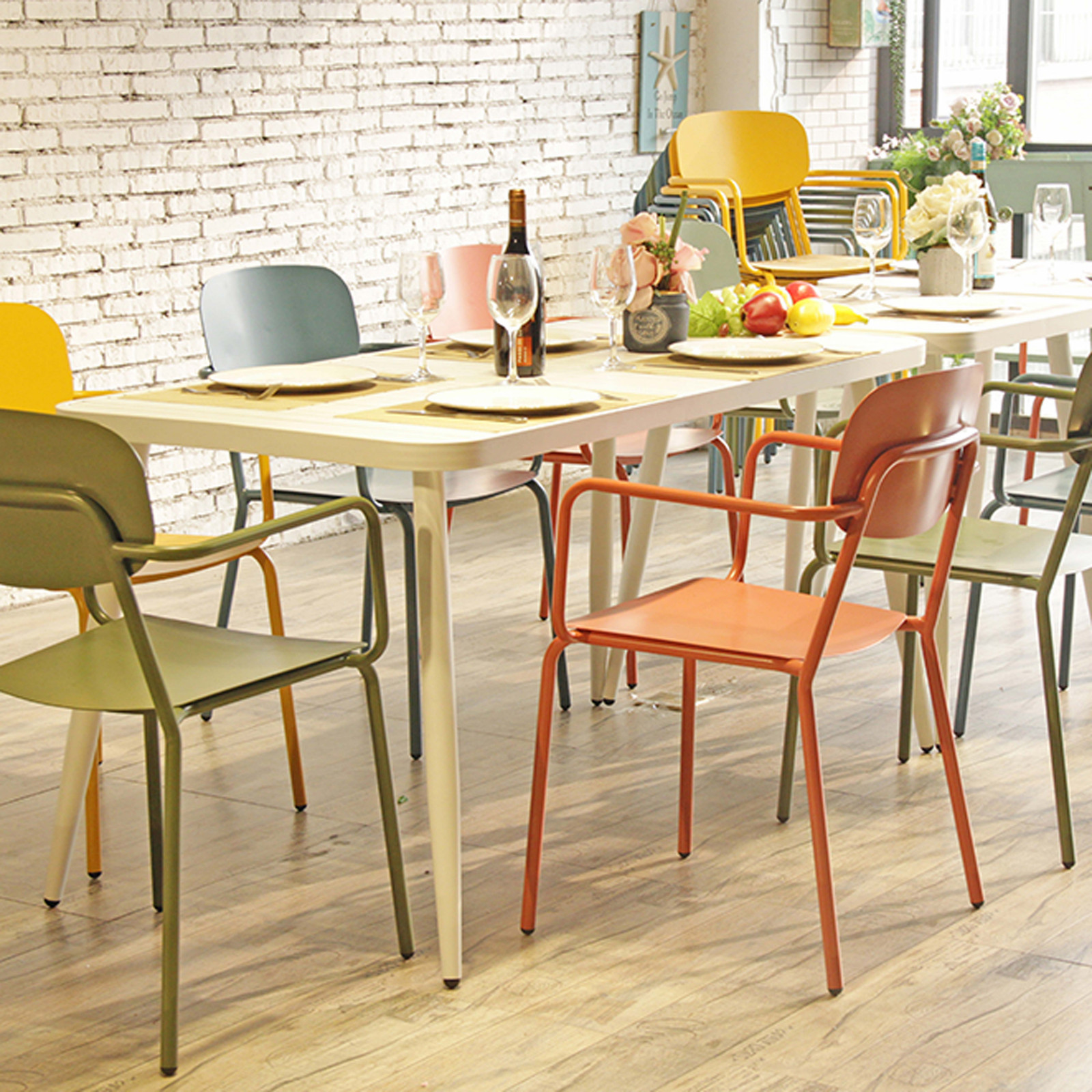 Table de jardin rectangulaire (150 x 75 x 75 cm) en aluminium