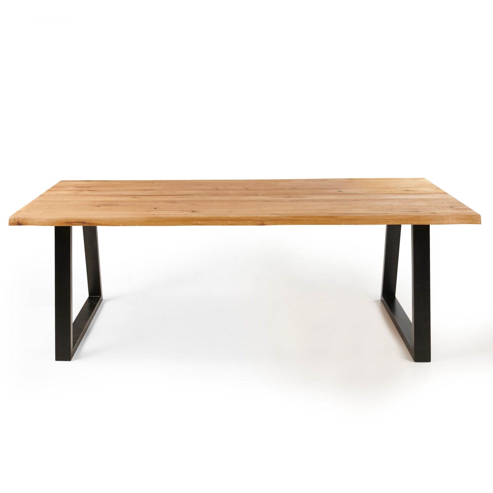 Table rectangulaire en chêne avec bords irréguliers et pieds en forme de trapèze