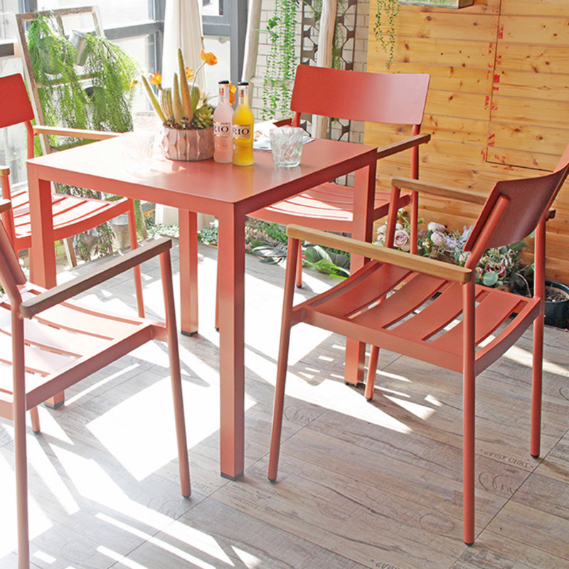 Ensemble table de jardin (75 x 75 x 76 cm) et 2 chaises avec accoudoirs en aluminium/bois (6/7)