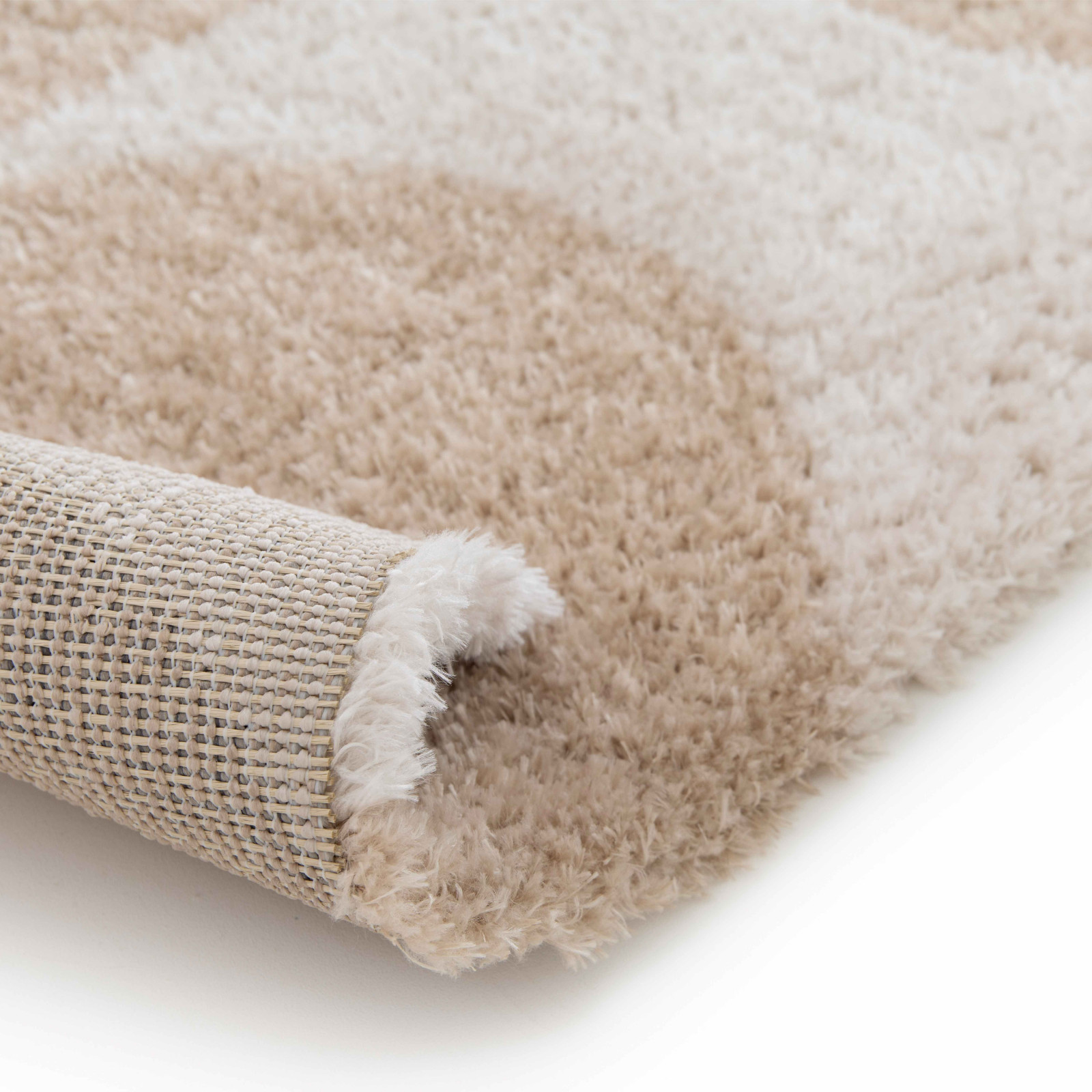 Tapis rectangulaire motif seventies à poils longs