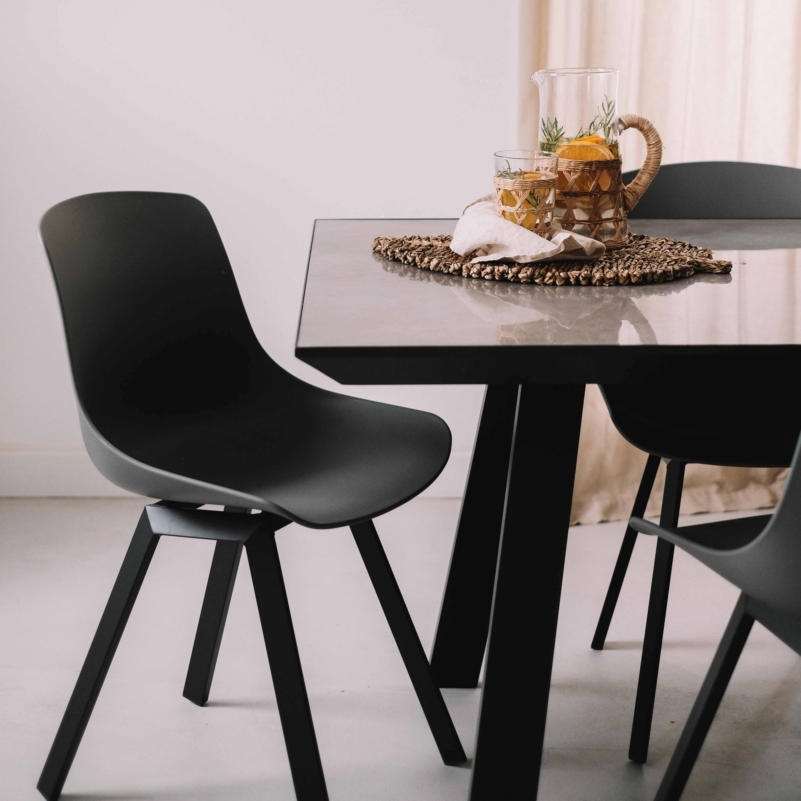 Lot de 4 chaises scandinaves