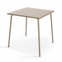 Ensemble table carrée (70 x 70 x 72 cm) et 4 chaises avec accoudoirs
