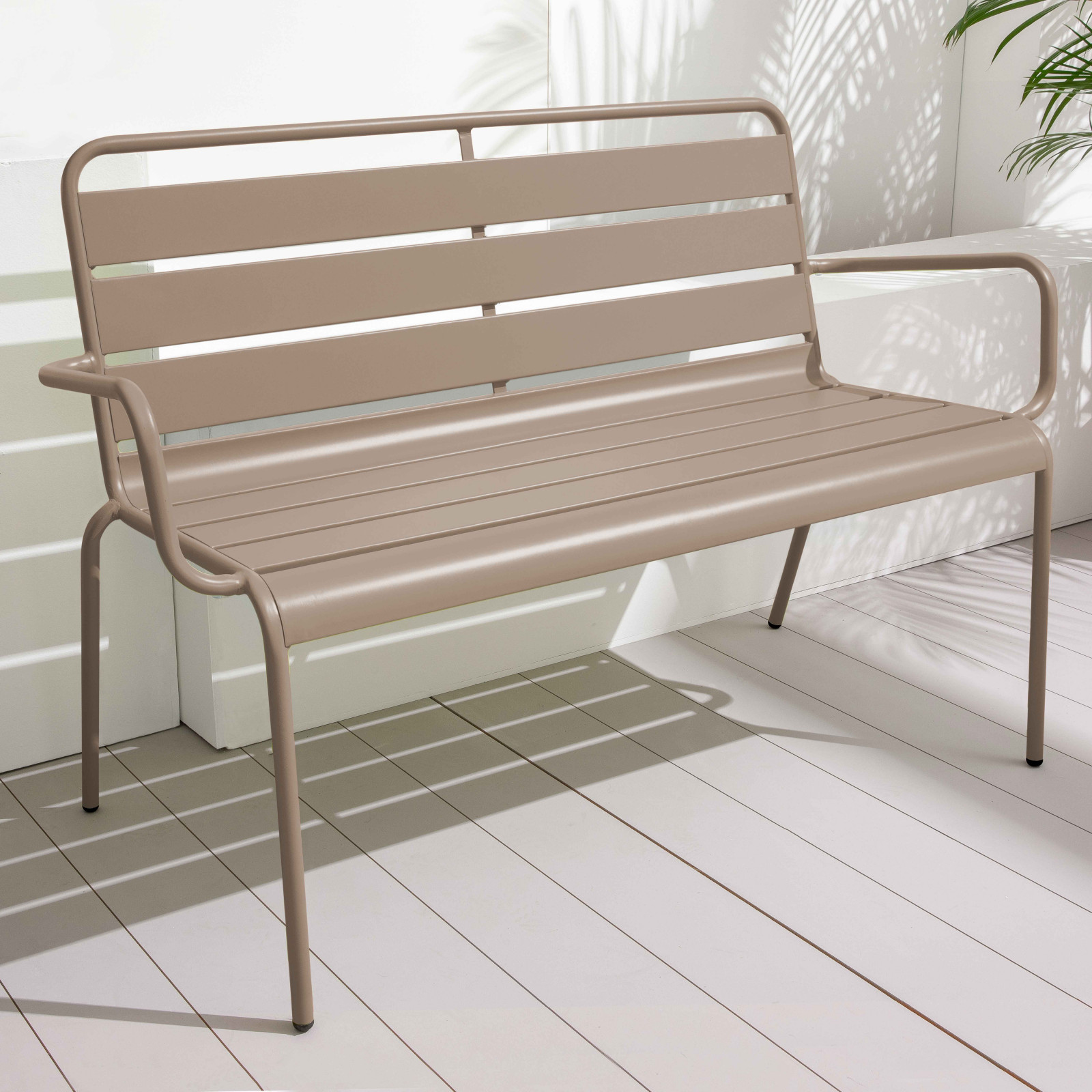 Banc de jardin en métal