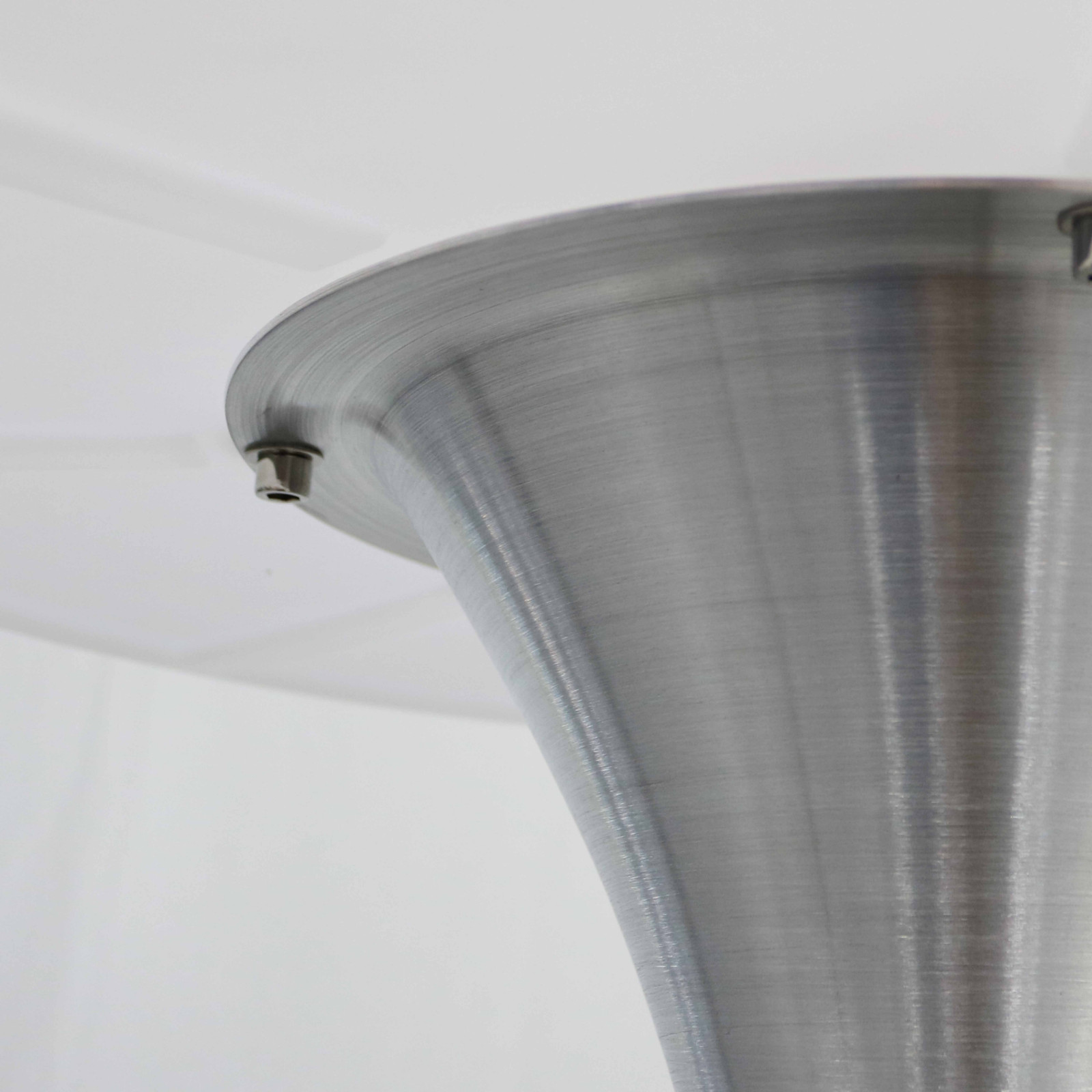 Mange debout lumineux LED rechargeable (⌀60cm x 106) Mange debout lumineux LED rechargeable (⌀60cm x 106)