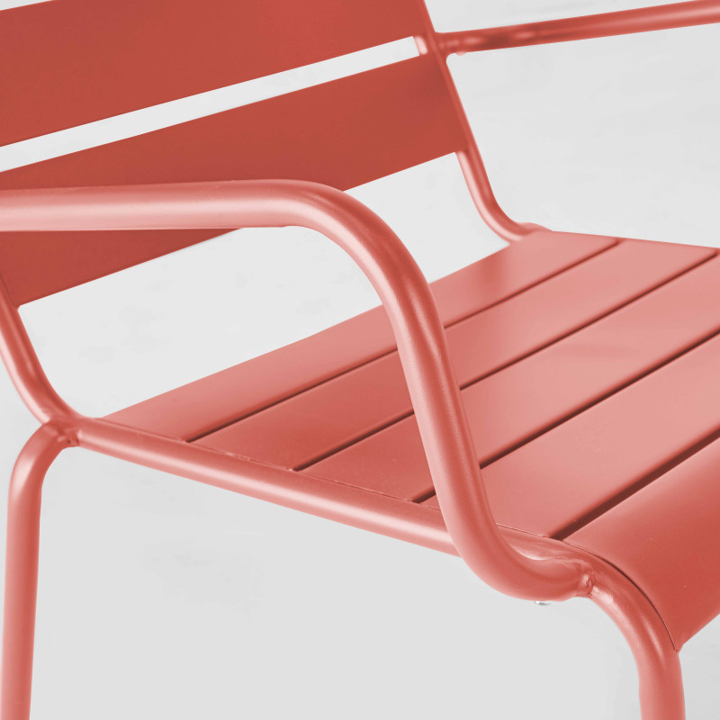 Lot de 2 fauteuils bas et repose-pieds en métal (4/6)