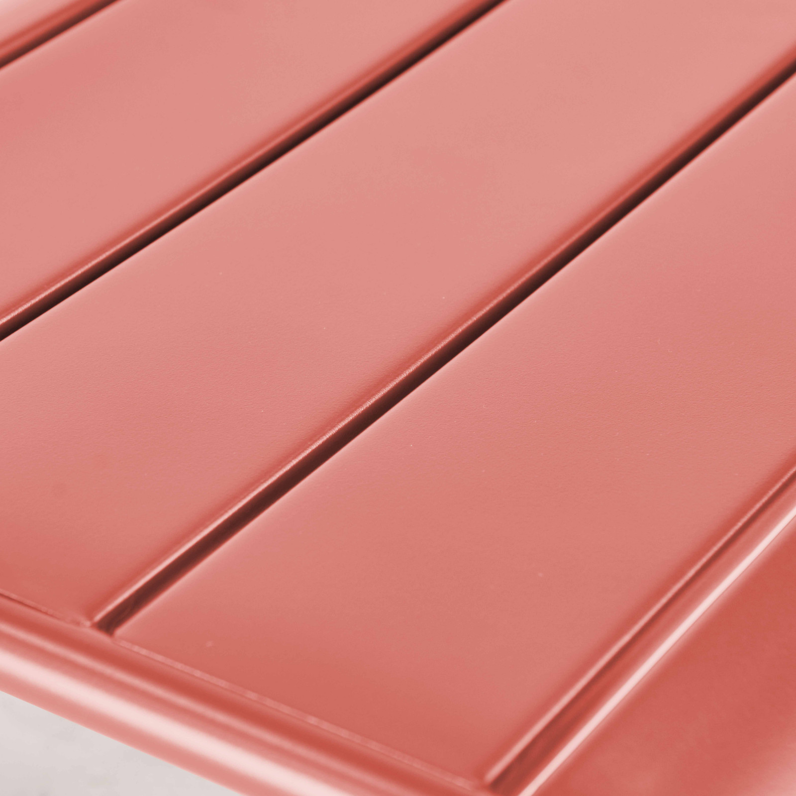 Lot de 2 fauteuils bas et repose-pieds en métal