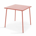 Ensemble table carrée (70 x 70 x 72 cm) et 4 chaises avec accoudoirs