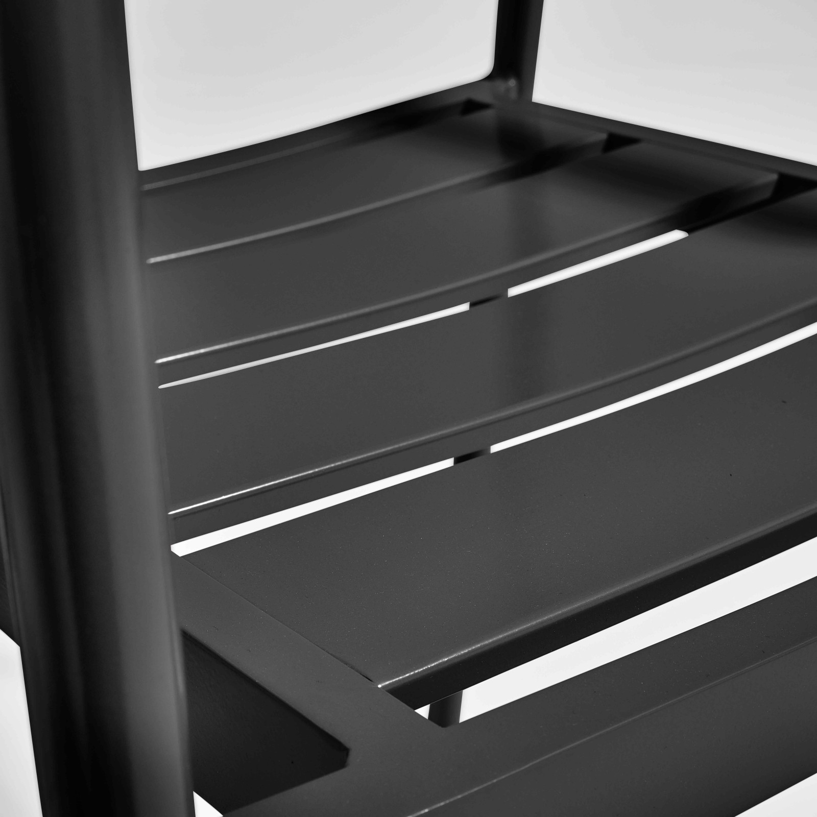 Chaise de jardin en aluminium et bois avec accoudoirs