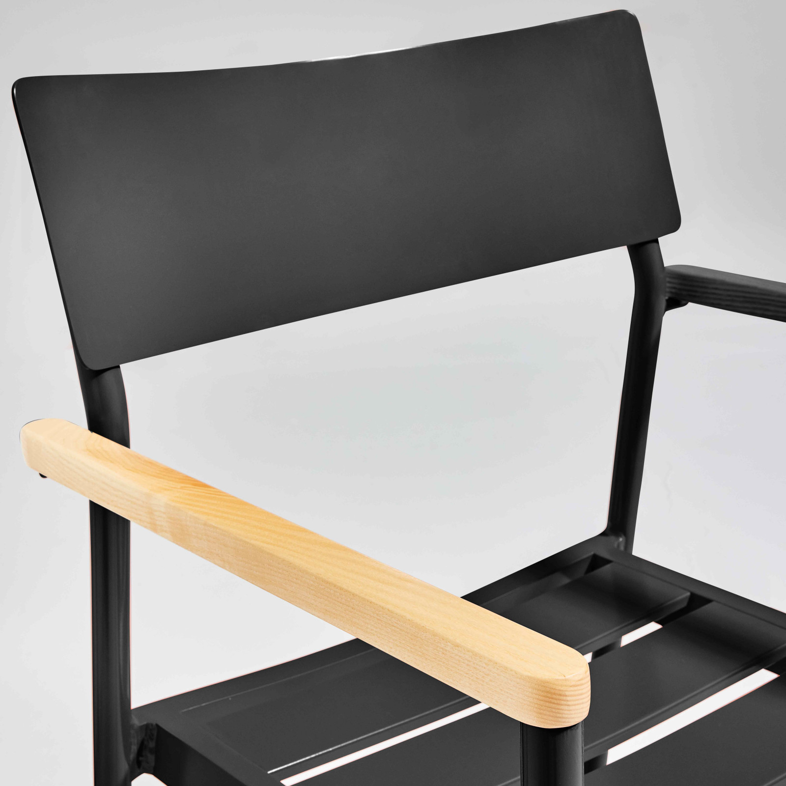 Chaise de jardin en aluminium et bois avec accoudoirs