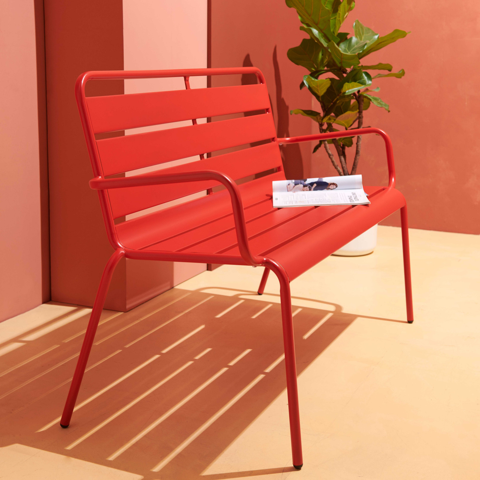 Banc de jardin en métal