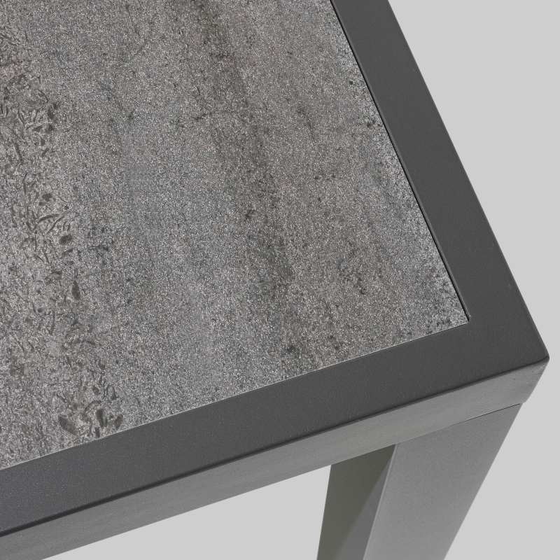 Table de jardin en céramique 10 places effet béton ciré