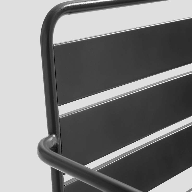 Fauteuil de jardin bas en métal (4/5)