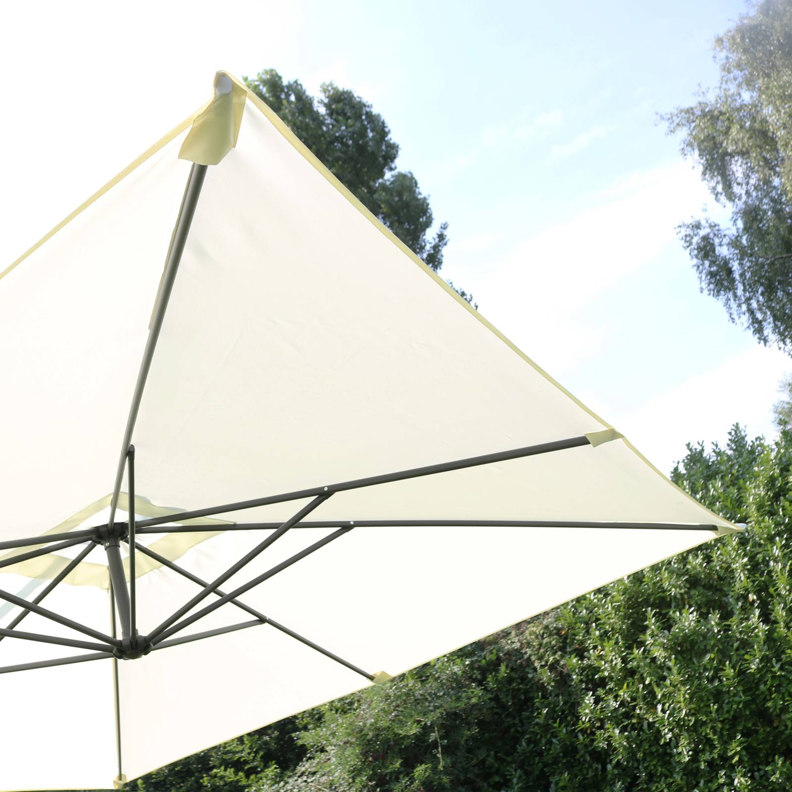 Parasol déporté inclinable carré (3 x 3m)