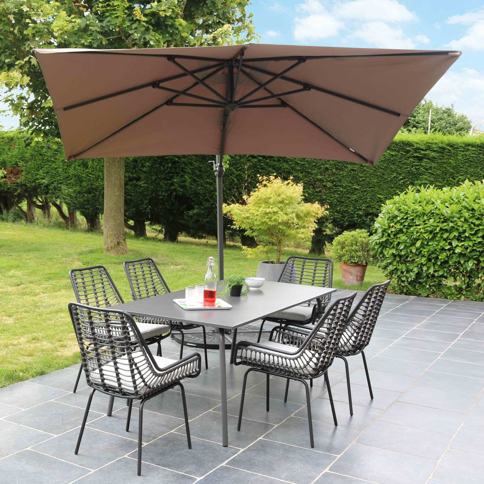 Ensemble parasol déporté rectangulaire rotatif 360 (2 x 3m) + 4 dalles lestées