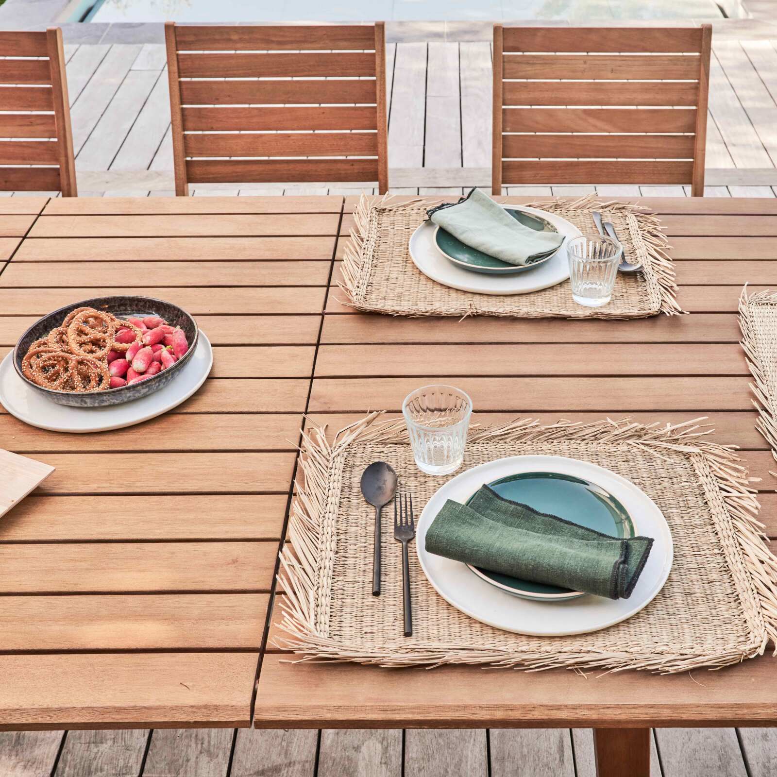 Table de jardin rectangulaire extensible (200/300 x 110 x 76 cm) en bois d'eucalyptus