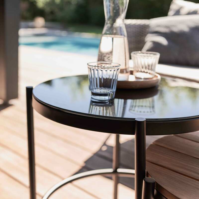 Salon de jardin 4 places en résine tressée avec table