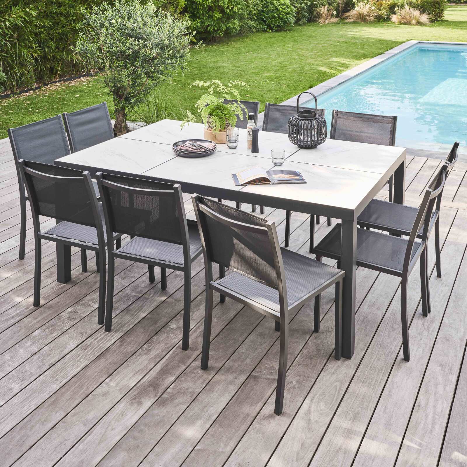 Table de jardin en céramique effet marbre (182 x 121 x 74 cm)