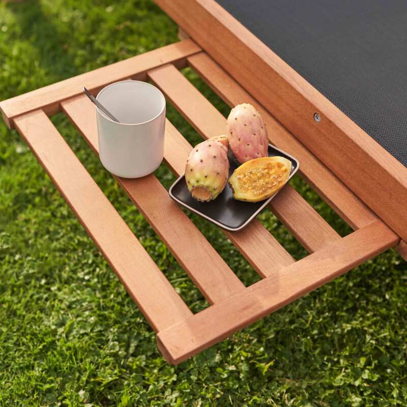 Lot de 2 bains de soleil avec coussin et tablette + 5 positions en bois d'eucalyptus FSC