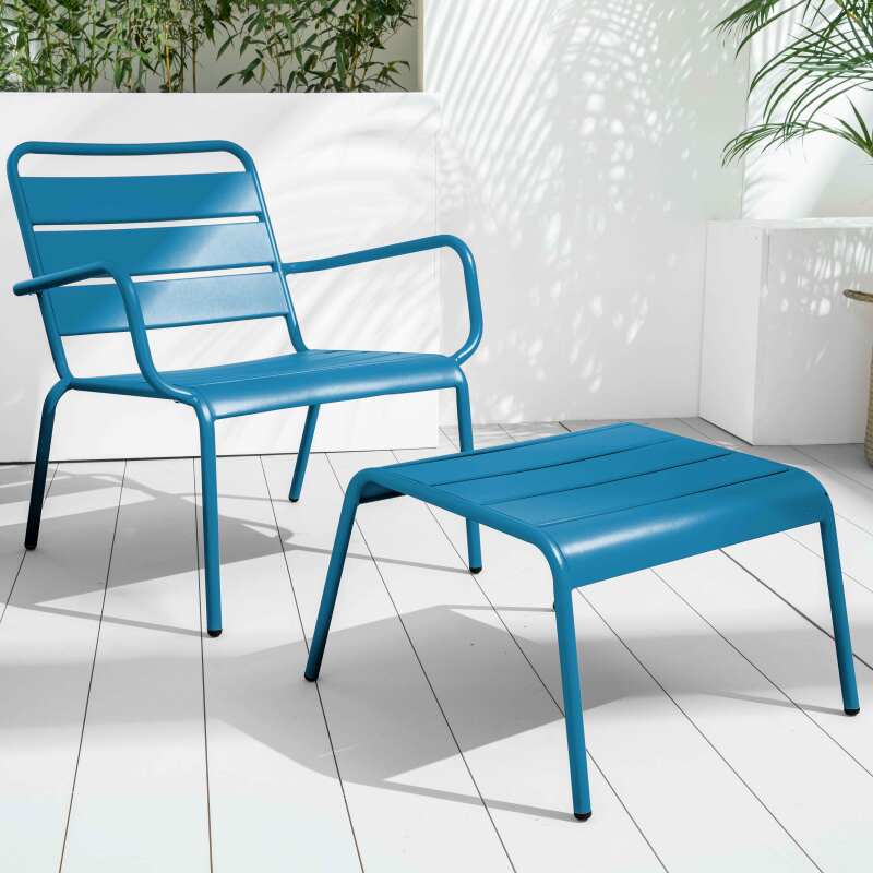 Lot de 2 fauteuils bas avec repose-pieds en métal dépareillés gris anthracite + 1 couleur