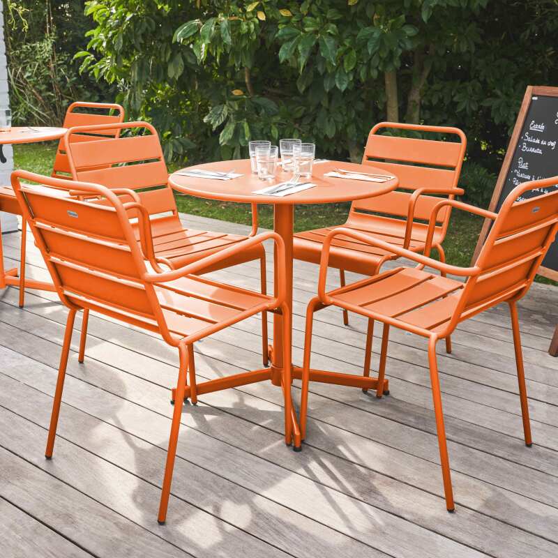 Table de jardin bistrot ronde inclinable en métal Ø70 cm et 4 chaises avec accoudoirs - Ambiance